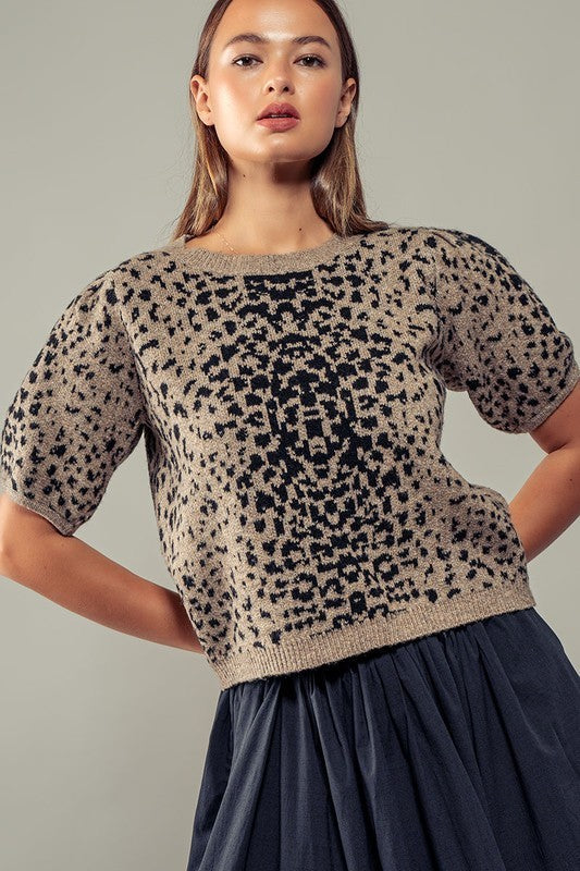 Animal Coded Short Sleeve Knit Top