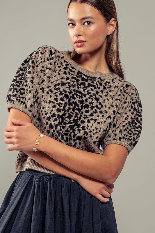 Animal Coded Short Sleeve Knit Top